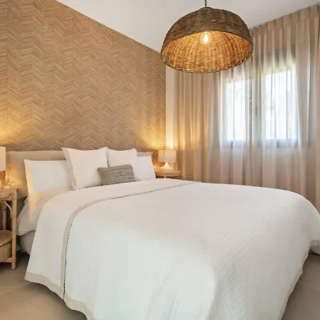 Perfect For Families & Remote Workers - Selwo, Apartment *