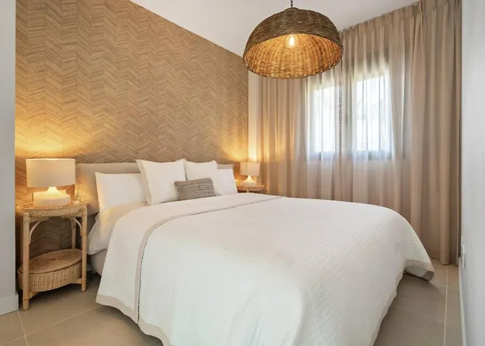 Perfect For Families & Remote Workers - Selwo, Apartment *