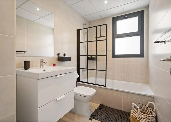 Perfect For Families & Remote Workers - Selwo, Apartment