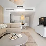 Perfect For Families & Remote Workers - Selwo, Lägenhet *