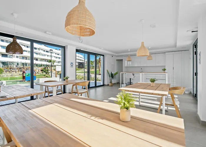 Apartamento Perfect For Families & Remote Workers - Selwo, Estepona